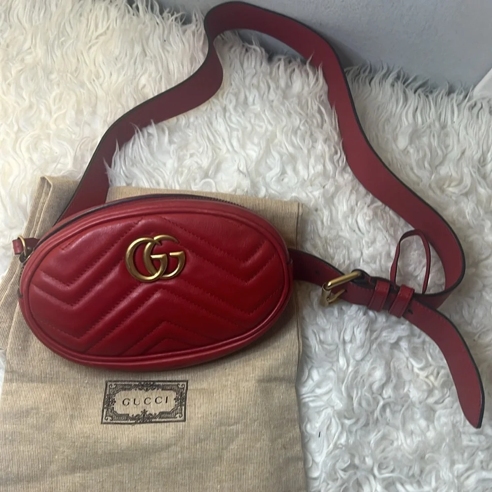 Gucci Red GG Marmont Belt bag red - Picture 4 of 14